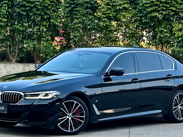 BMW 5 Series 2023