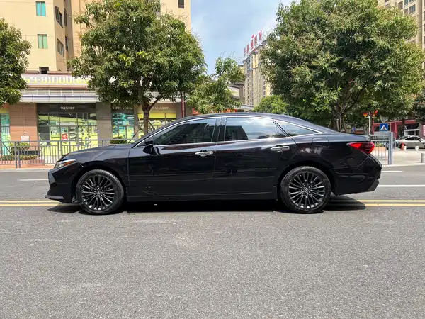 Toyota Avalon 2019