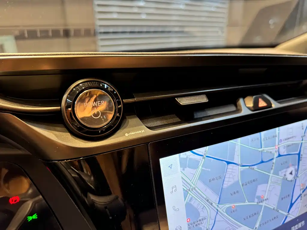 Lexus RZ 2023 — фото 14