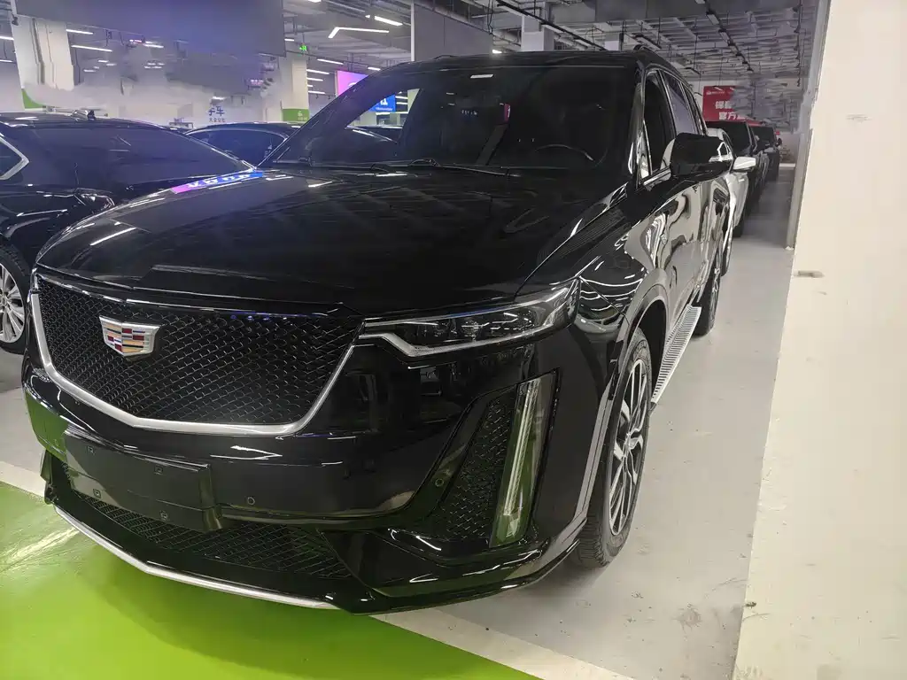 Cadillac XT6 2021 — фото 1
