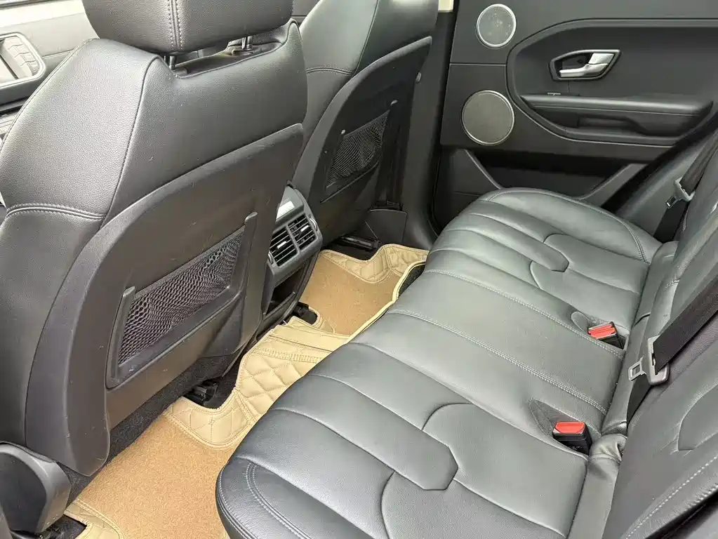 Land Rover Evoque 2015 — фото 11