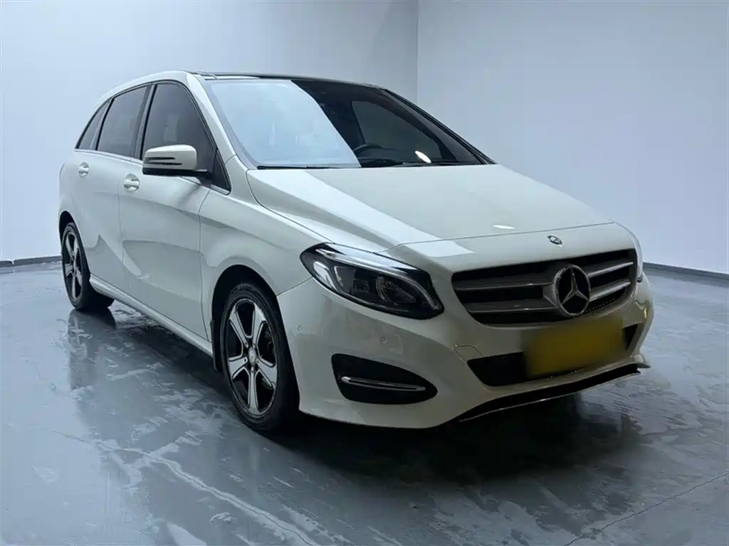 Mercedes-Benz B-Class 2017 — фото 8