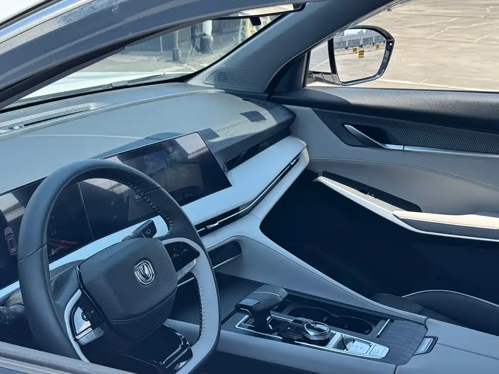 Changan CS75PLUS 2023 — фото 13