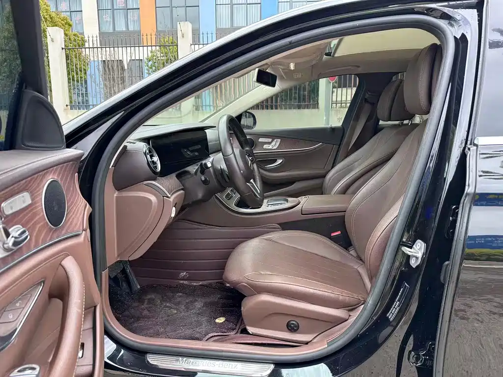 Mercedes-Benz E-Class 2020 — фото 4