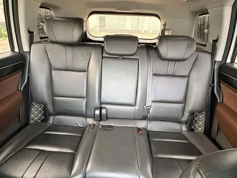 GAC Trumpchi GS8 2018 — фото 12
