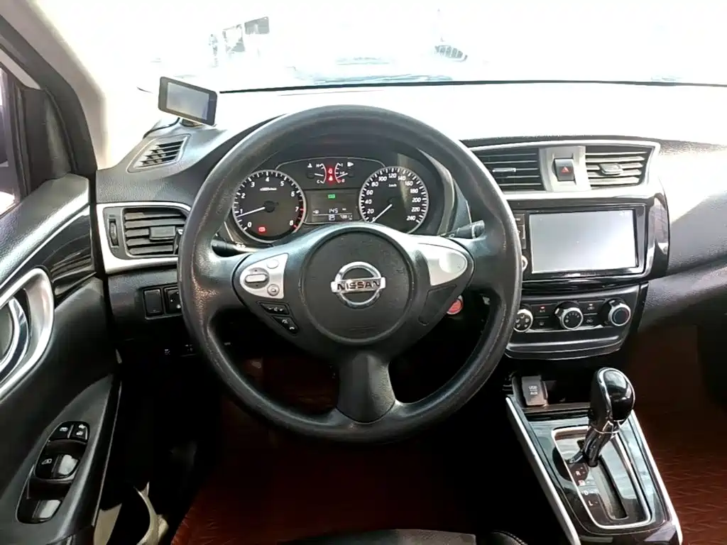 Nissan Sylphy 2017 — фото 11