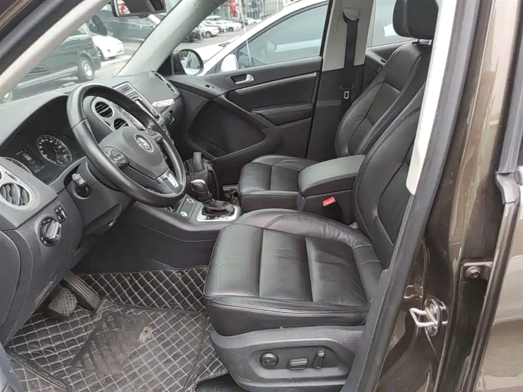 Volkswagen Tiguan 2015 — фото 15