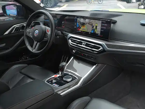 BMW M4 2024
