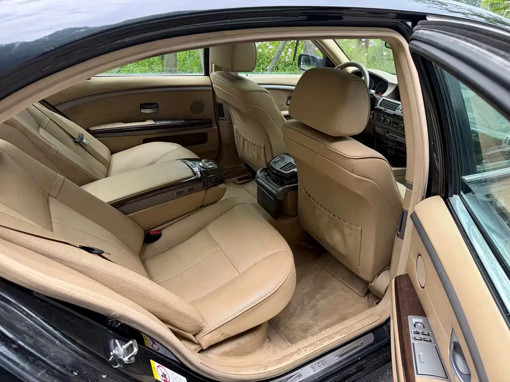 BMW 7 Series 2007 — фото 10