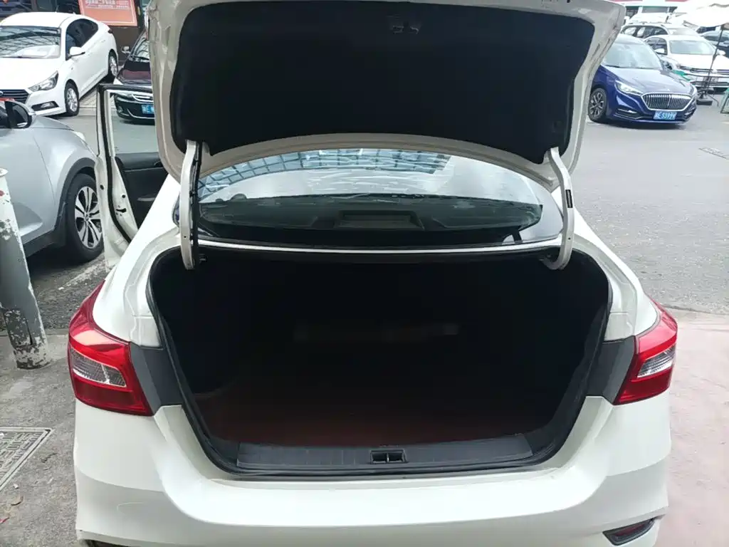 Nissan Sylphy 2016 — фото 19