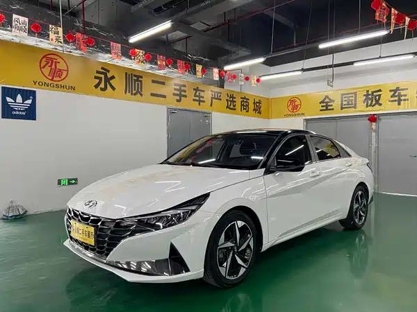 Hyundai Elantra 2021