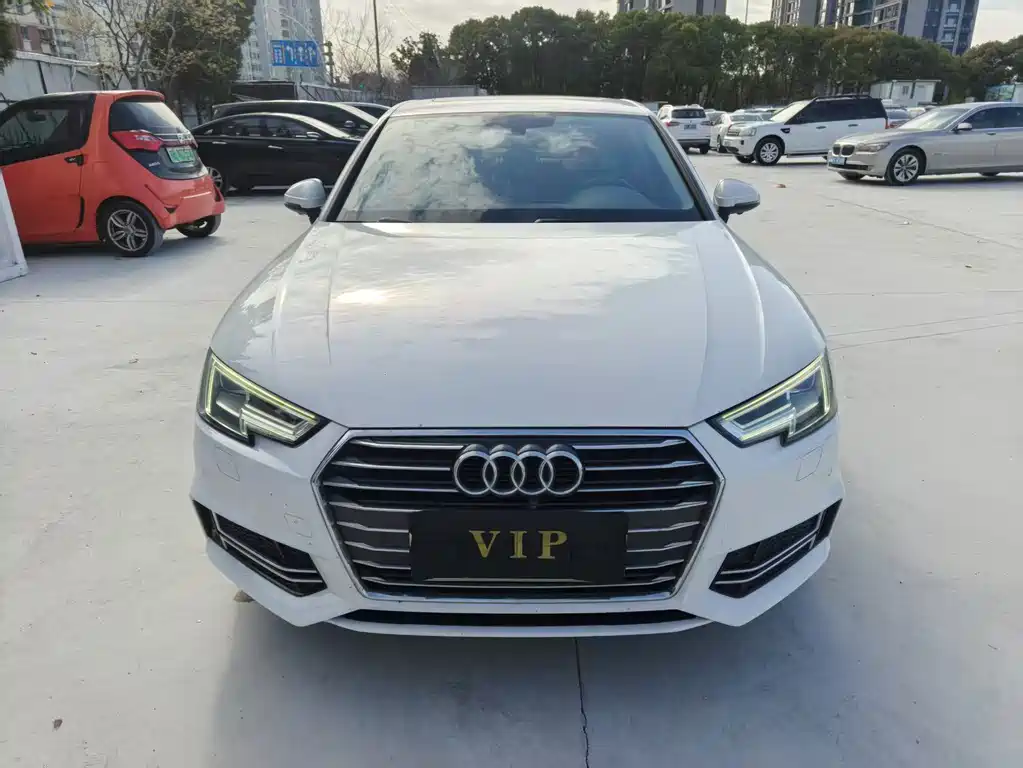 Audi A4L 2019