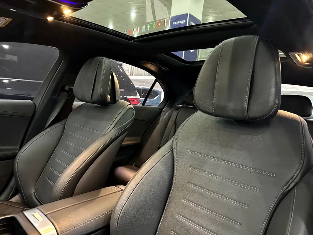 Mercedes-Benz C-Class 2023 — фото 27
