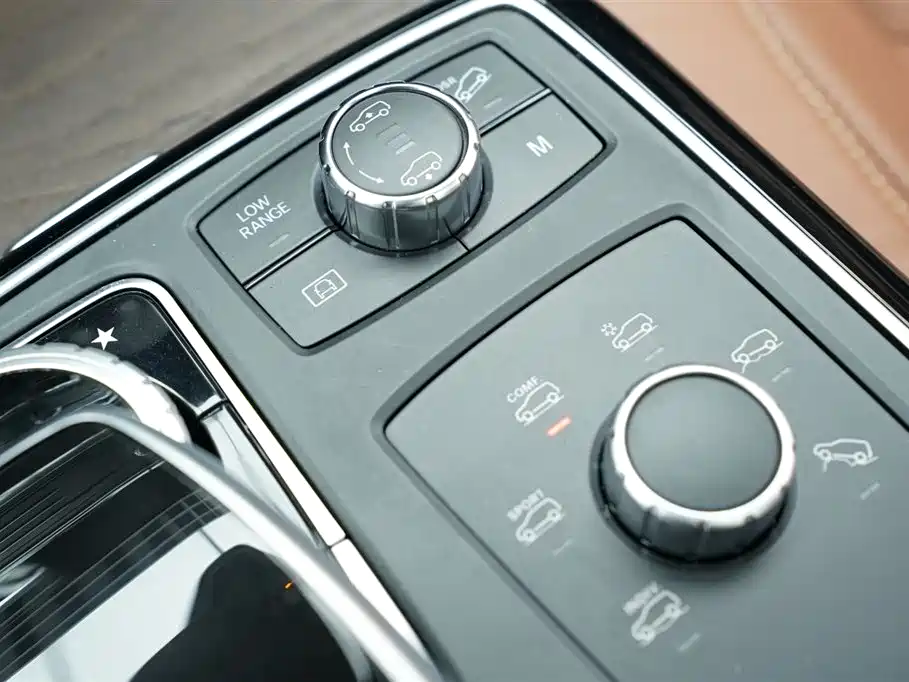 Mercedes-Benz GLS 2017 — фото 22