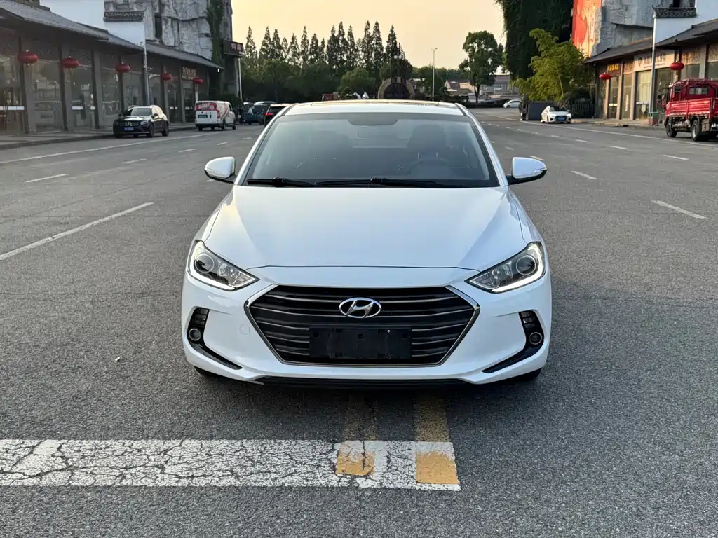 Hyundai Celesta 2016 — фото 2