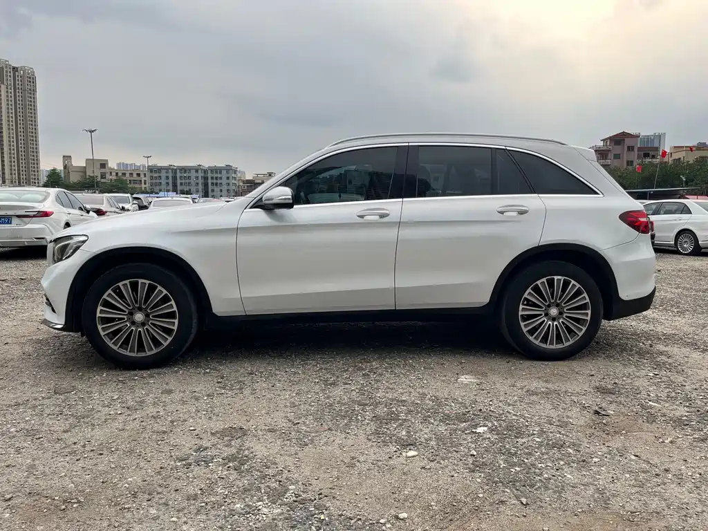 Mercedes-Benz GLC 2017 — фото 4
