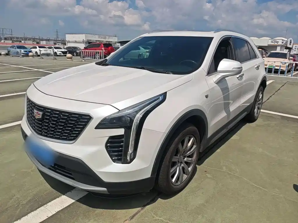 Cadillac XT4 2020 — фото 1