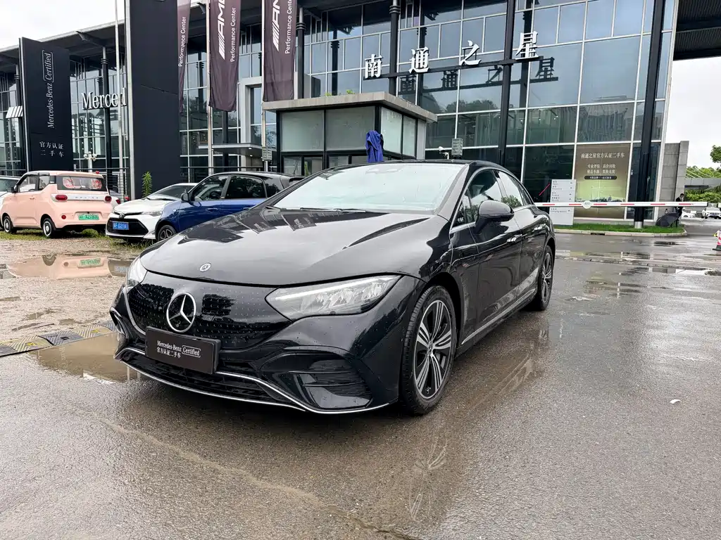 Mercedes-Benz EQE 2025