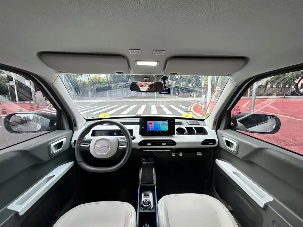Geely Galaxy Panda 2024