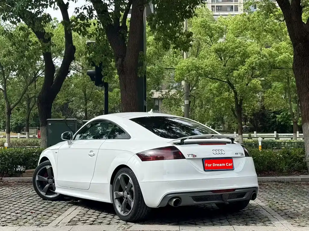 Audi TT 2014 — фото 6