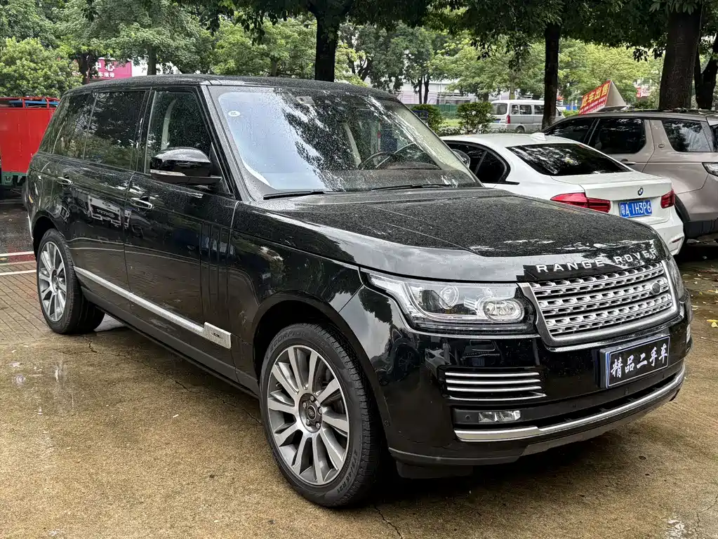 Land Rover Range Rover 2018 — фото 1