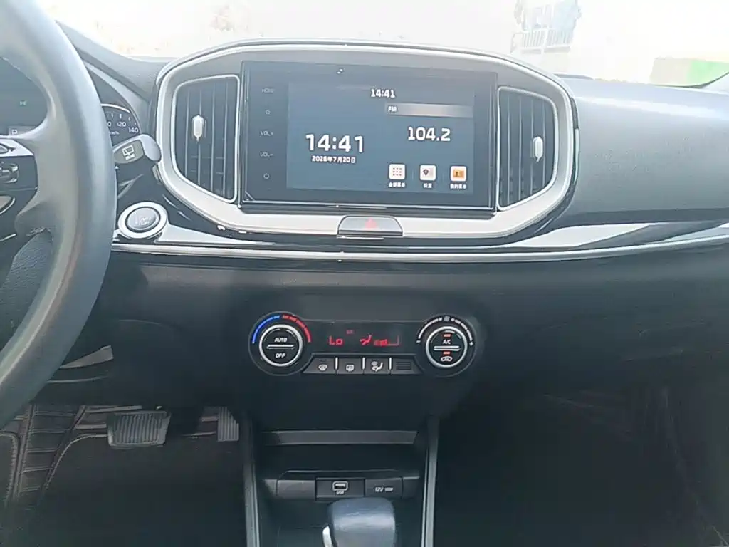 Kia KX1 2019 — фото 13