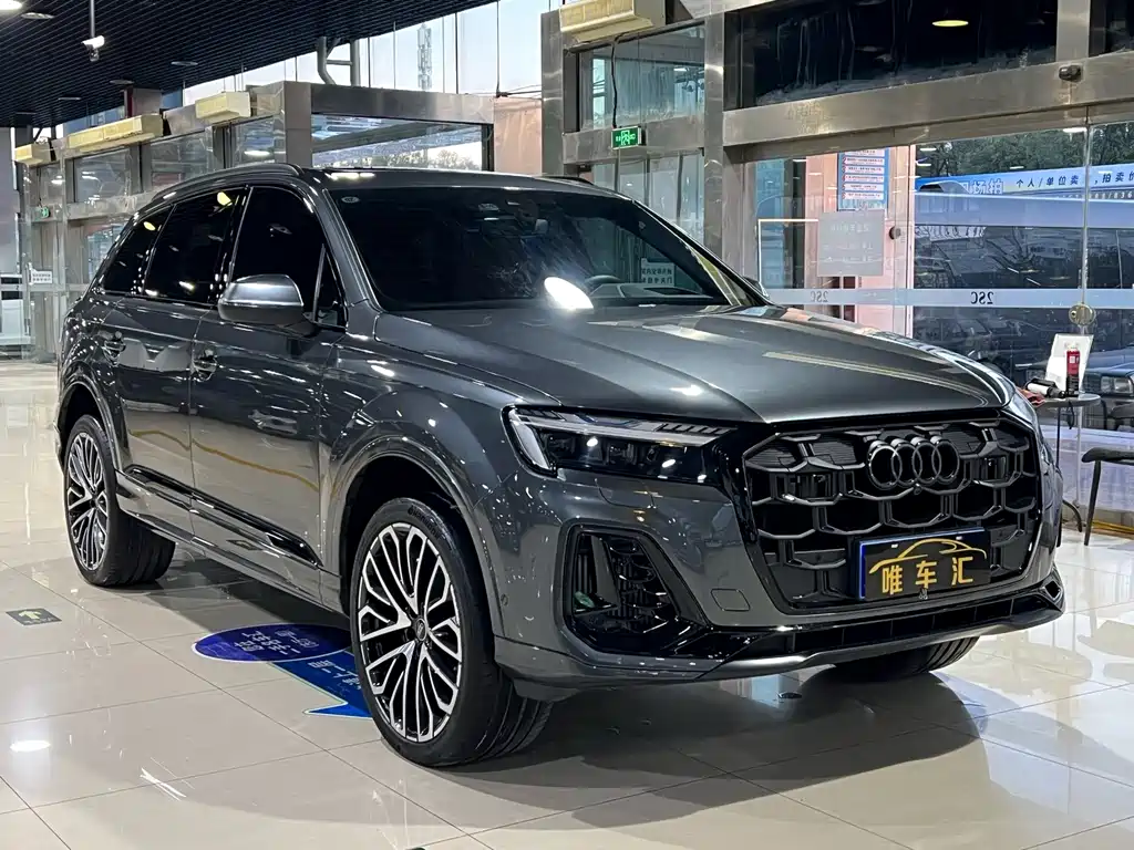 Audi SQ7 2024 — фото 3