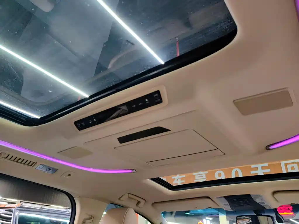 Toyota Alphard 2019 — фото 12