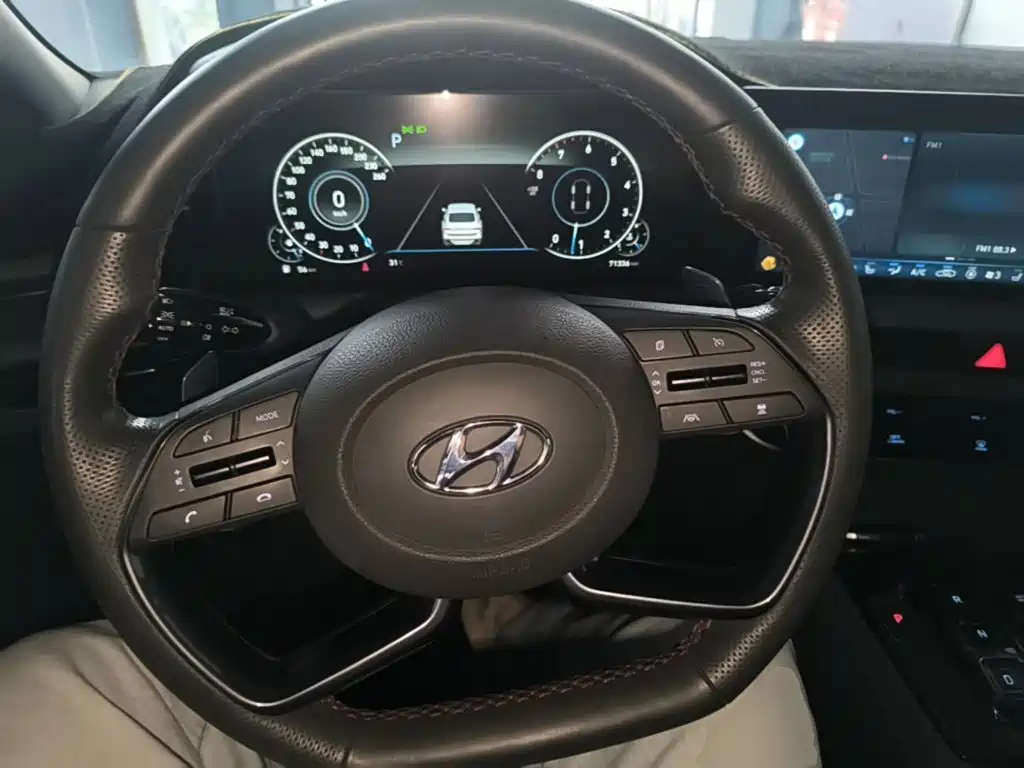 Hyundai Sonata 2020 — фото 11