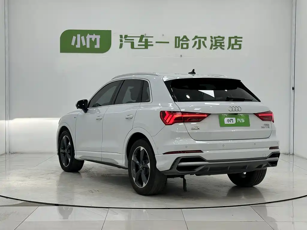 Audi Q3 2023 — фото 4