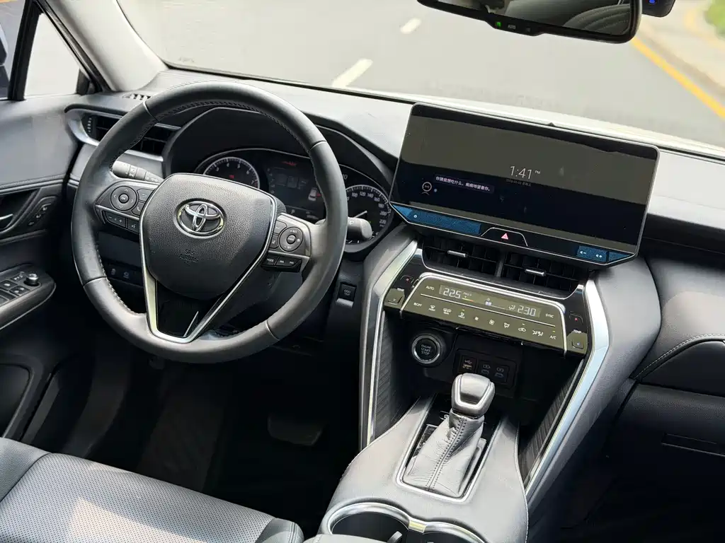 Toyota Harrier 2022 — фото 9