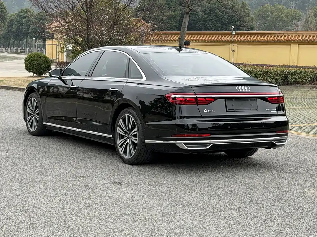 Audi A8 2019