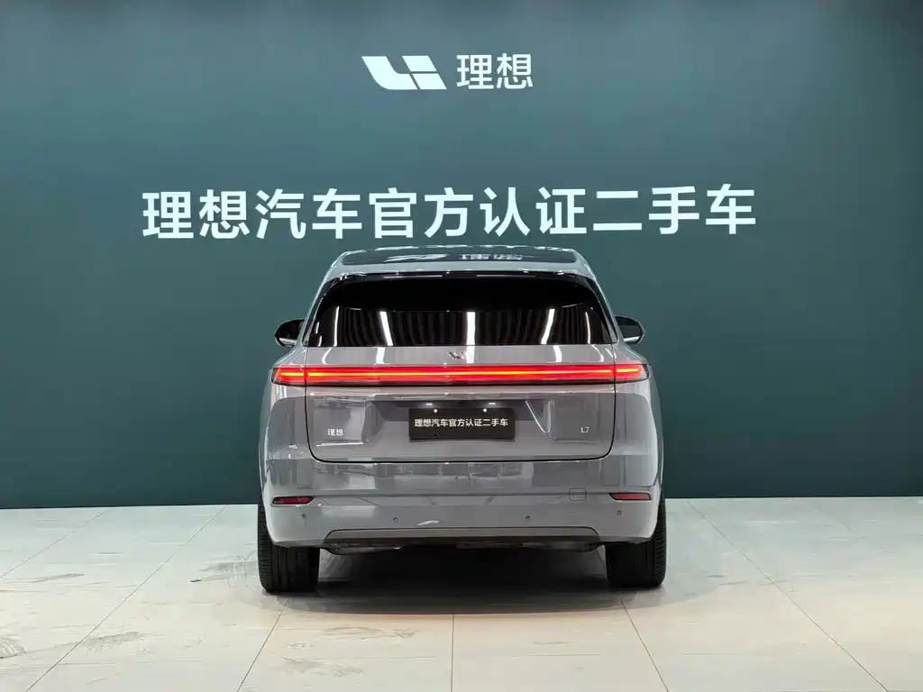 Li Auto Li L7 2025