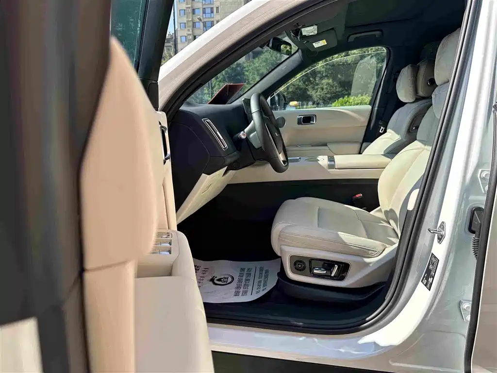 Li Auto Li L7 2023