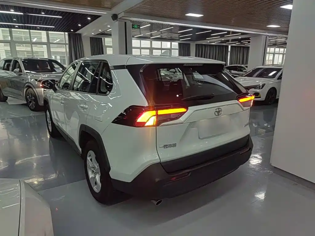 Toyota RAV4 2024