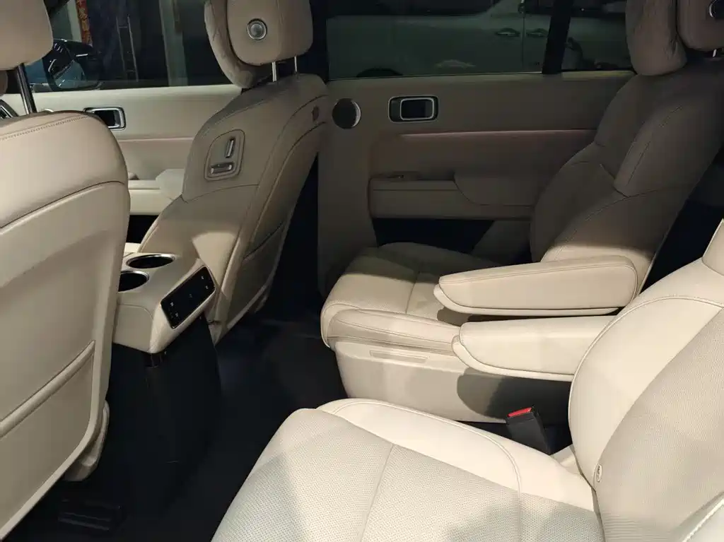 Li Auto Li L8 2024