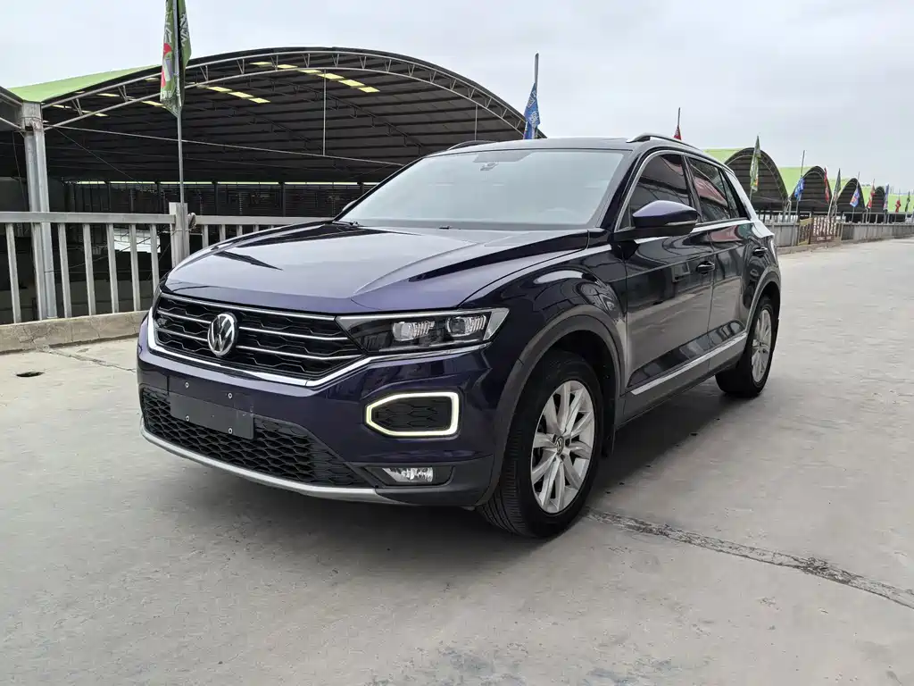 Volkswagen T-Roc 2020 — фото 1
