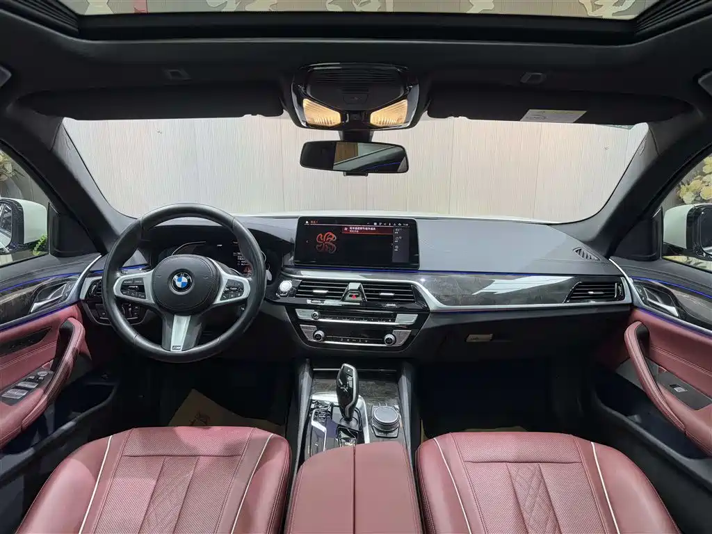 BMW 5 Series 2022