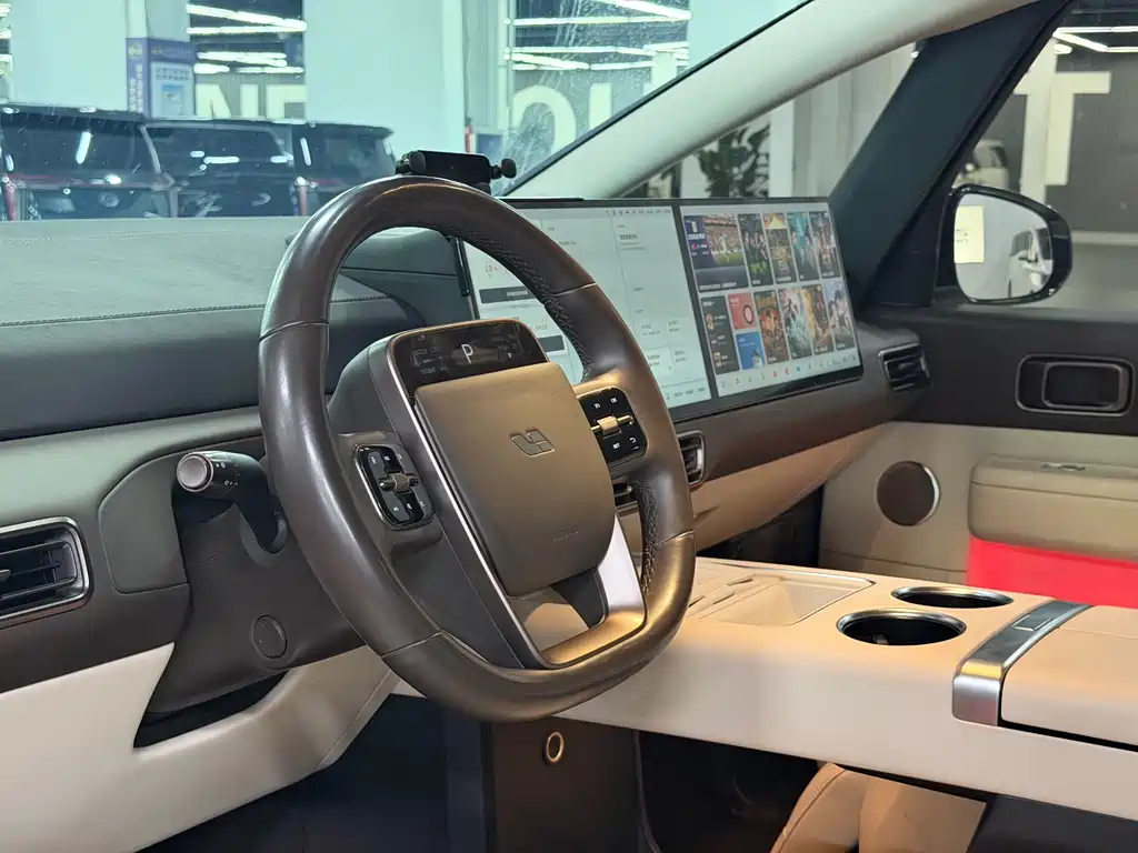 Li Auto Li MEGA 2024