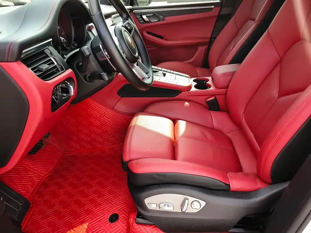 Porsche Macan 2020 — фото 10