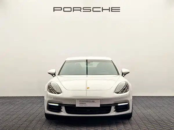 Porsche Panamera 2018