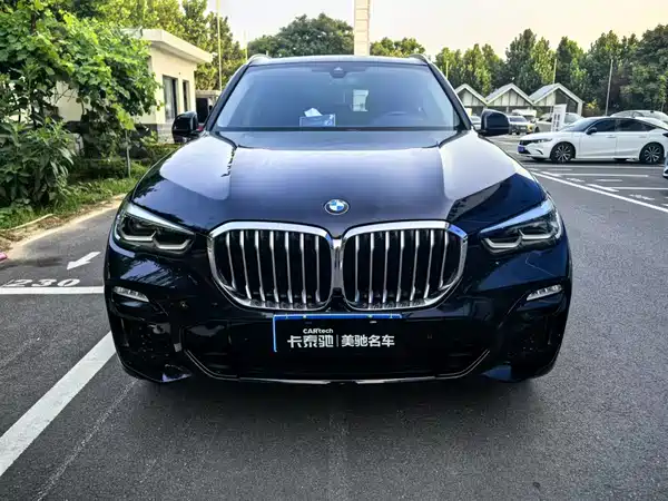 BMW X5 2021