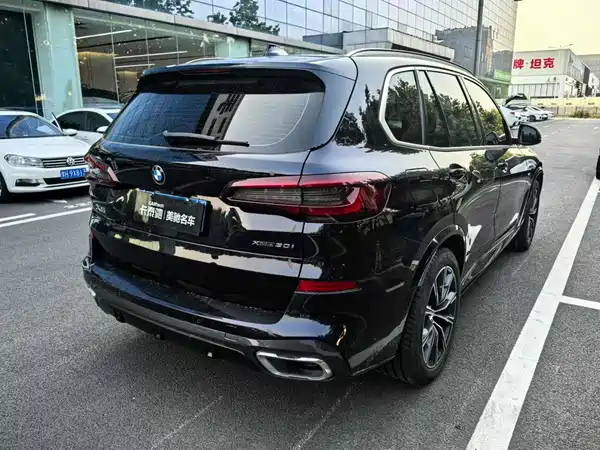 BMW X5 2021
