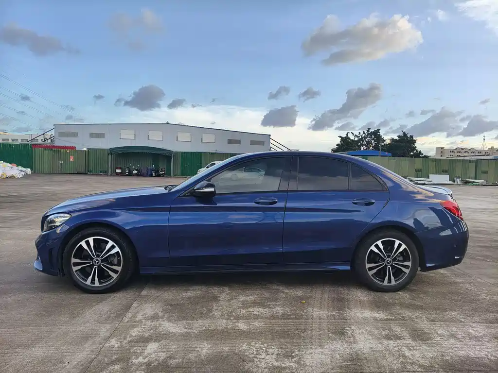 Mercedes-Benz C-Class 2018