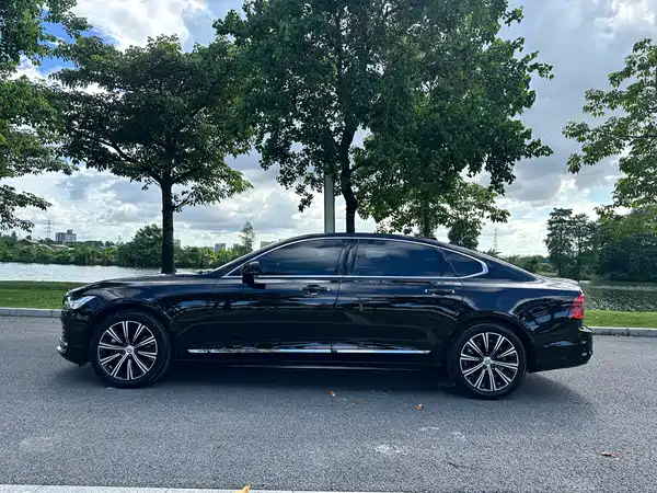 Volvo S90 2021