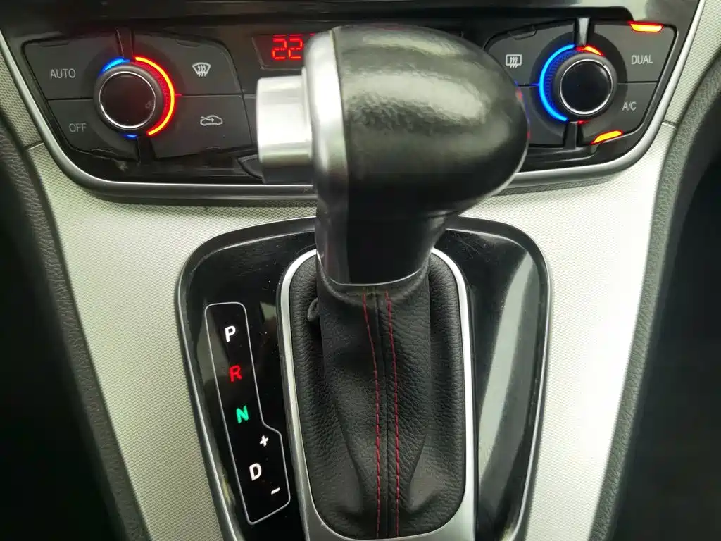 Haval H6 2016 — фото 13