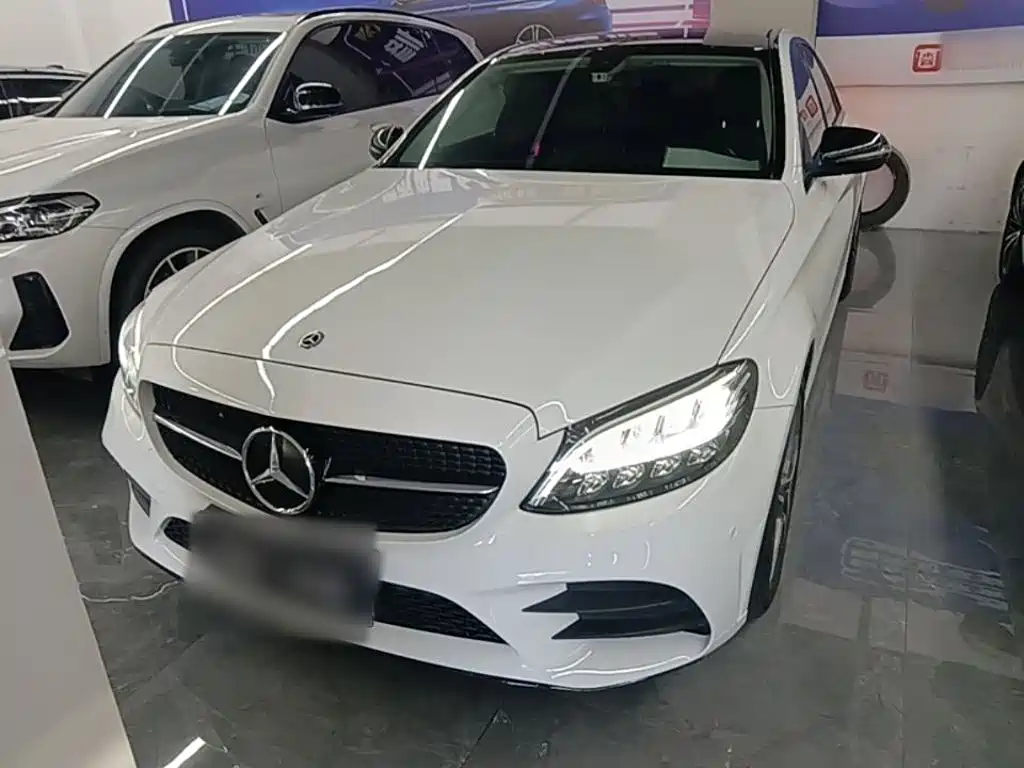 Mercedes-Benz C-Class 2021
