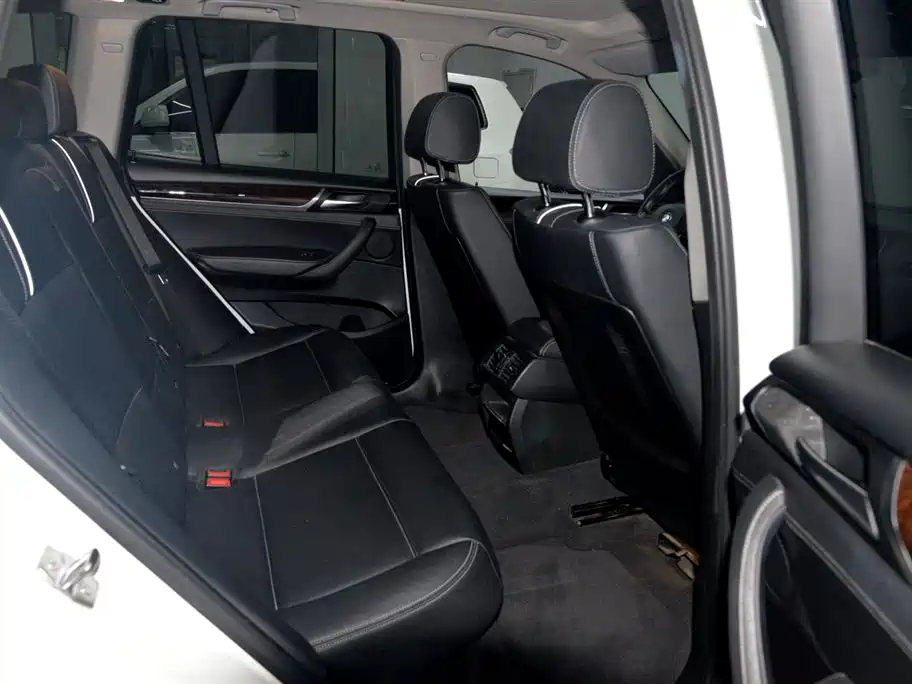BMW X3 2016 — фото 17