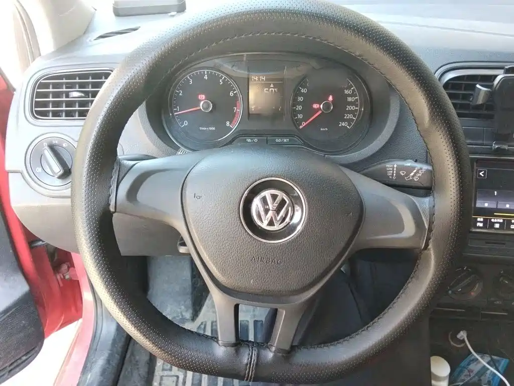 Volkswagen Polo 2016