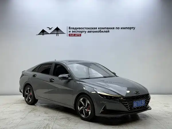 Hyundai Elantra 2023